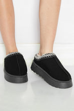 Load image into Gallery viewer, Black Contrast Print Suede Plush Lined Snow Boots