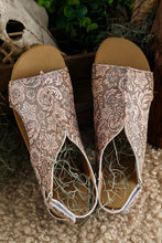 Load image into Gallery viewer, Brown Vintage Floral Leather Rivet Hollowed Platform Sandals