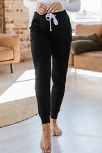 Load image into Gallery viewer, Black Drawstring Elastic Waistband Pocketed Joggers