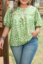 Load image into Gallery viewer, Green Plus Size Floral Tassel Tie Split Neck Puff Sleeve Blouse

